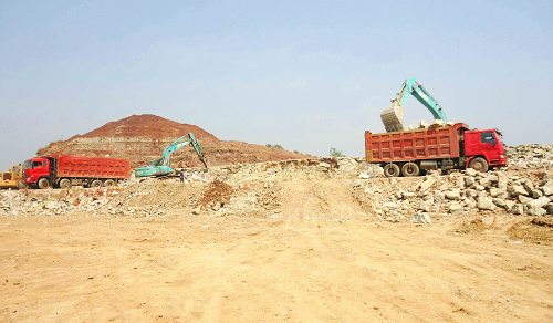 石灰石（礦山）：主要成分碳酸鈣(CaCO3)，含量： 氧化鈣48-55.22%。